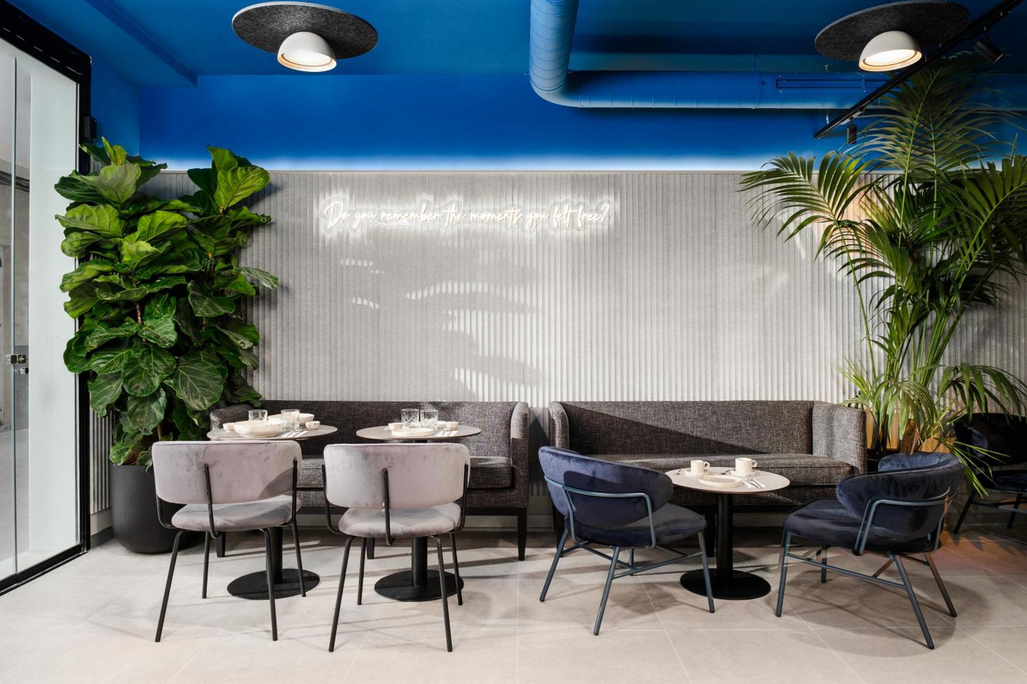 Coeo Hernan Ruiz Rooftop Pool Hostel Malaga Ngoại thất bức ảnh